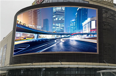 某時(shí)代廣場(chǎng)P5戶(hù)外弧形LED顯示屏